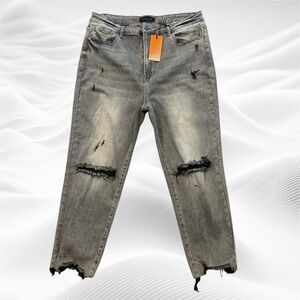 Risen3XL (38X28)  Mid-rise Boyfriend Jeans‎ Gray Distressed Fray Hem Stretch